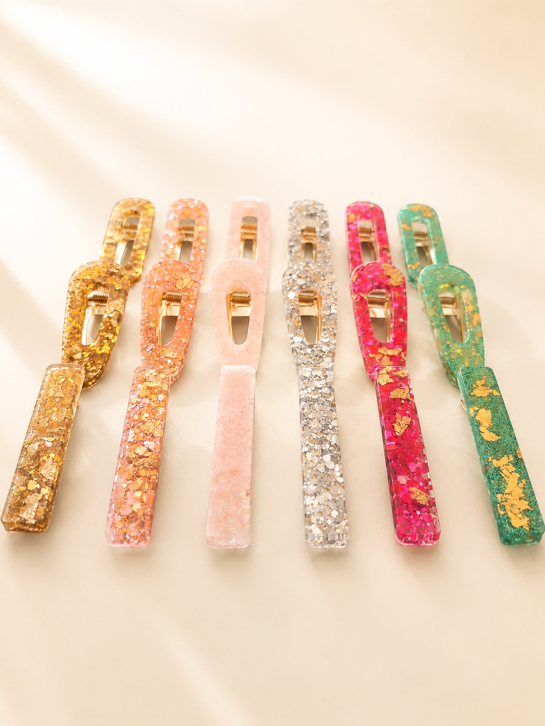 Barrette Scintillante en Résine – Fait Main